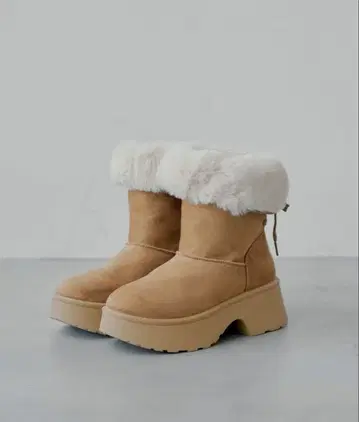 chico 백 레이스업 어그 부츠 카멜 M