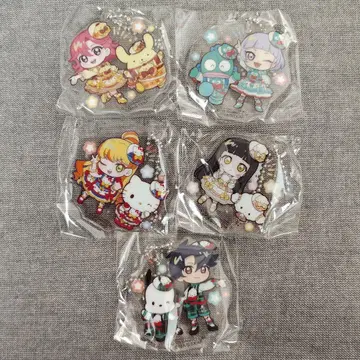 비밀의 아이프리 x 산리오 캐릭터즈 아크릴 키링