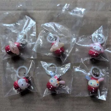 딸기 메지루시 액세서리 산리오 폼폼푸딩 마이멜로디 우사하나 키티