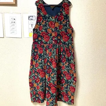 꽃무늬 슬리브리스 원피스 코듀로이