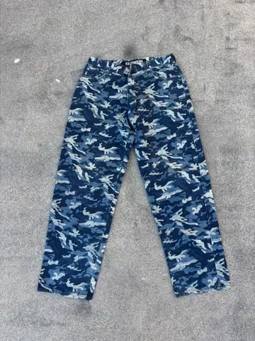 AVIREX U.S.A. 카모플라쥬 데님 팬츠