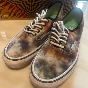 Aries x Vans authentic 28cm