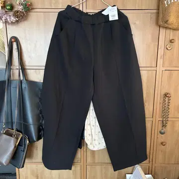 LEPSIM 퍼프 에어 팔라스 스웨트 팬츠