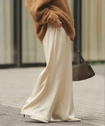 Plage 더블 새틴 미니멀 팬츠