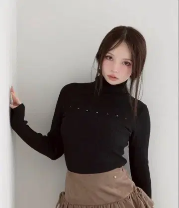 ANDMARY Mary 터틀 니트 탑 블랙