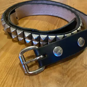 WENDYS 웨인디스 이중 스터드 가죽 벨트 블랙/실버