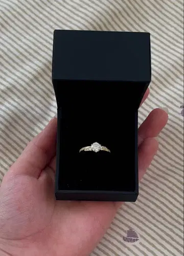 심플 트위스트 라운드 컷 골드 프로미스링 스털링 실버