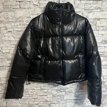 갸루 짧은 기장 블랙 광택 다운 자켓 크롭 기장