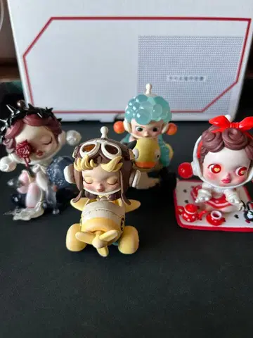 POP MART skull panda