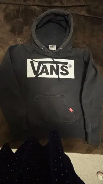 블랙 후드 부착 후드티 VANS