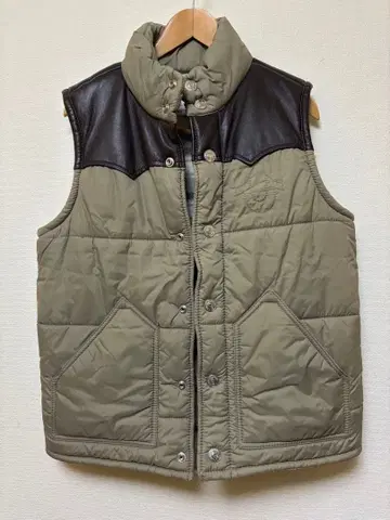 트루릴리젼 다운 베스트 새상품급 재팬 사이즈 M