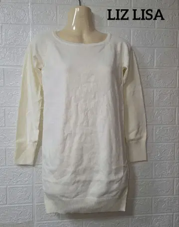 [ LIZ LISA ] 택 포함 새상품 크림색 뒷 리본 긴팔 니트 0