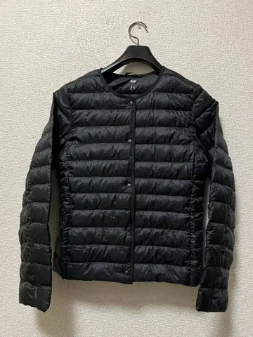 유니클로 울트라 라이트 다운 /S 블랙 다운 90% 노카라 수납 가방