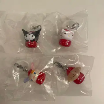 산리오 딸기 메지루시 액세서리