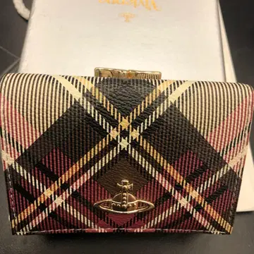 비비안 웨스트우드 체크 무늬 3단 폴더형 지갑