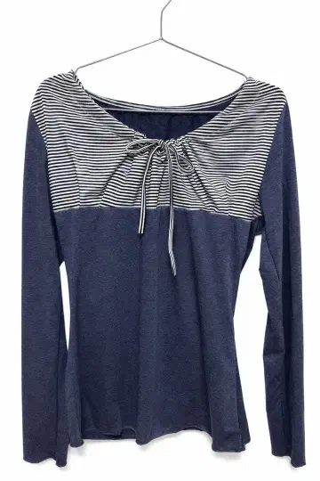 가슴 개더 보더 절개 긴팔 상의 네이비 걸리시