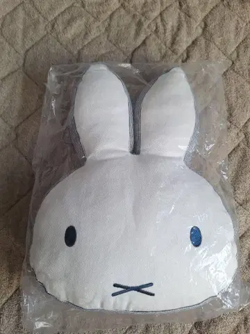 미피 EDWIN 페이스 다이컷 쿠션