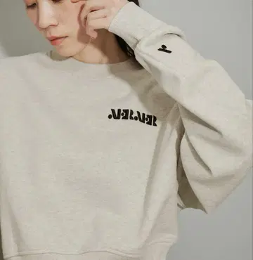 ADAM ET ROPE' WEB 한정판 AER 로고 맨투맨 아이보리