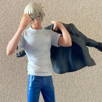 아무로 토오루 피규어