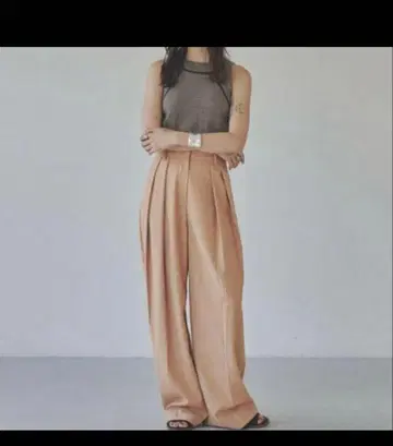 컨디션 최상 투데이풀 Tuck Twill Trousers 트라우저 팬츠