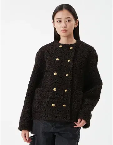 Mila Owen 미라 오웬 금장 버튼 컬 퍼 자켓