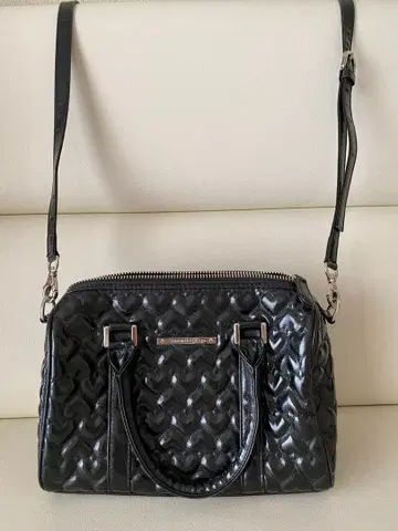 사만사 베가 블랙 숄더백