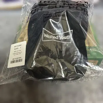 Wasted Youth 6 패널 캡 블랙