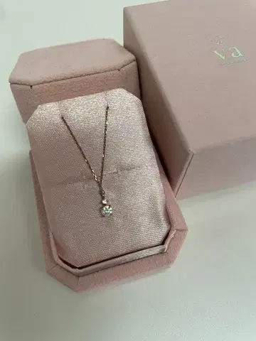 VE 반돔 아오야마 큐빅 지르코니아 목걸이