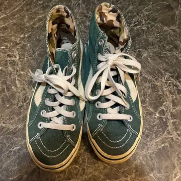VANS 하이컷 스니커즈