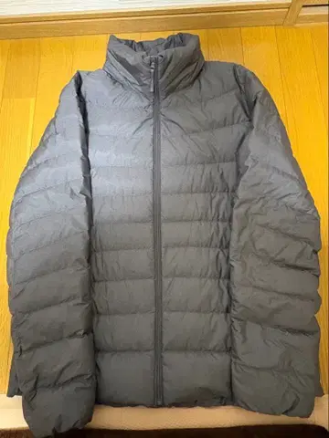 유니클로 울트라 다운 그레이 자켓 XL 수납 봉투 포함