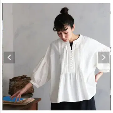 서울베리 허니컴 메렝게 블라우스 LL 사이즈 (1회 시착만 한 상품)