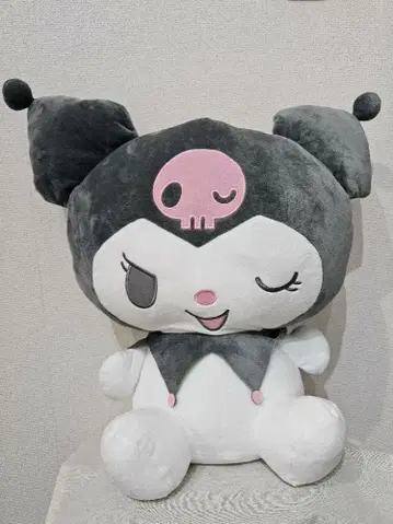 쿠로미 봉제 인형