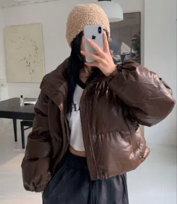 가죽 크롭 패딩 점퍼