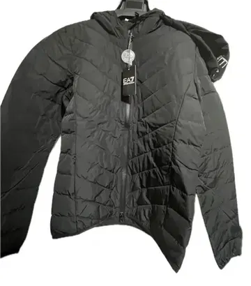 새상품 엠포리오 아르마니 EA7 패커블 후드 다운 자켓 블랙 XS