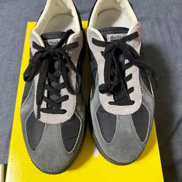 오니츠카타이거 데레시티 27