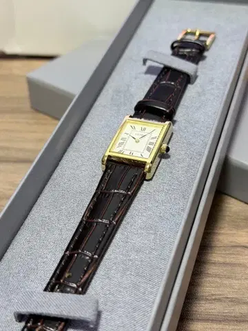 SEIKO nano universe 아날로그 시계 SSEH002