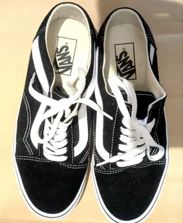 새상품급 VANS 올드스쿨 25cm