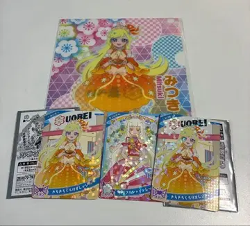 우오베이 비밀의 아이프리 콜라보 미츠키 츠무기 카드 파일