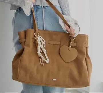 Chico 참 포함 벨트 디자인 BIG 토트백 브라운