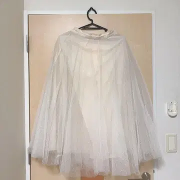 snidel 화이트 도트 무늬 튤 플레어 스커트