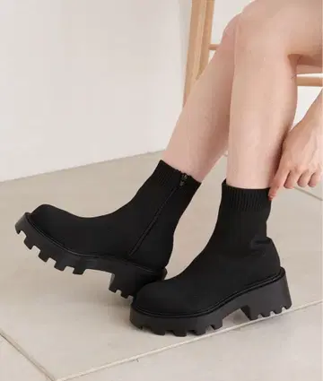 Chico 통굽 숏 기장 부츠