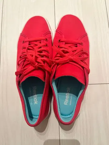 Reebok 핑크 스니커즈 24cm skyscape runaround