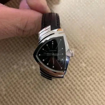 해밀턴 트라이앵글형 손목시계