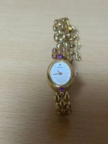 SEIKO 손목시계 세이코 골드 컬러 스톤 블레스 루비