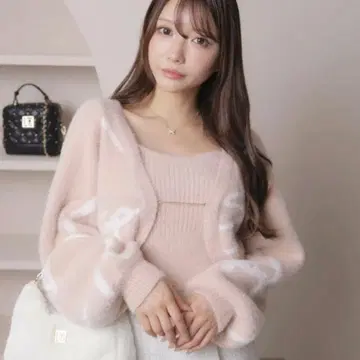 새상품 립서비스 뉴앙스라인 페더 니트 앙상블 핑크