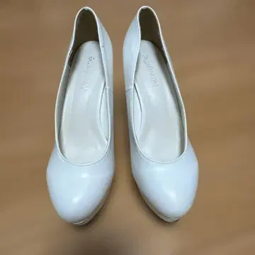 화이트 플레인 펌프스 통굽 힐 11cm 24cm L