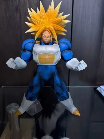 드래곤볼 슈퍼 사이어인 트렁크 피규어 제일복권 E상 무킨크스