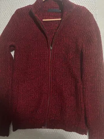 FRIGA 빨간색 집업 가디건 사이즈 46