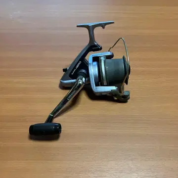 시마노 슈퍼 에어로 5000 새상품급 중고