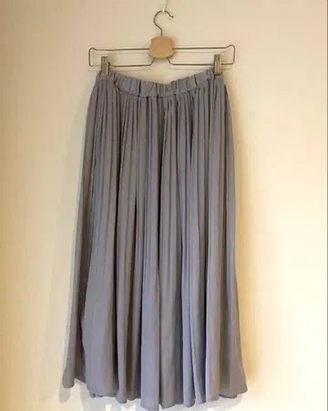 sosotto 새틴 큐브 플리츠 스커트